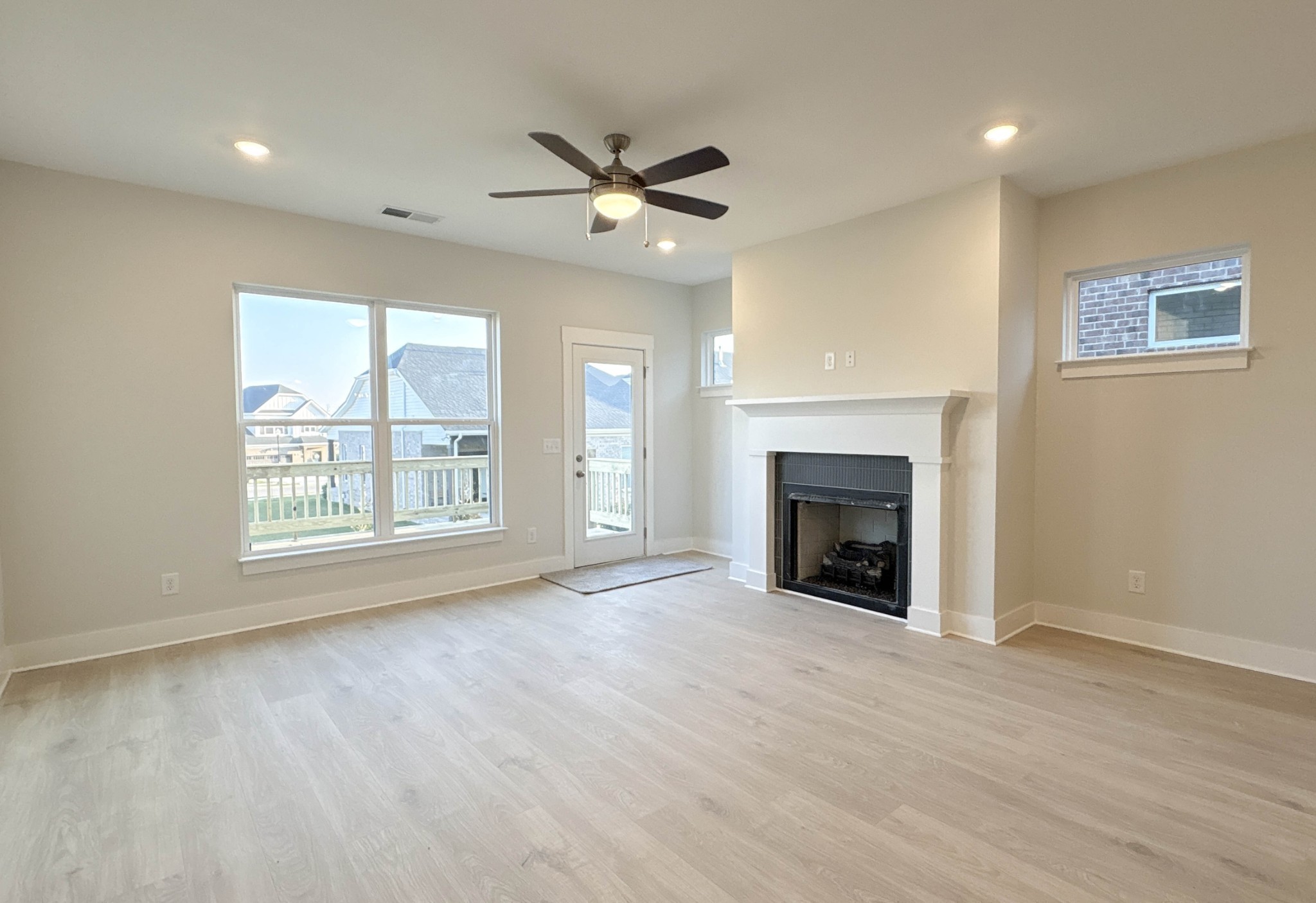 314 Booker Drive Gallatin, TN 37066 - Photo 14 of 30 a view of an empty room with a window and fireplace