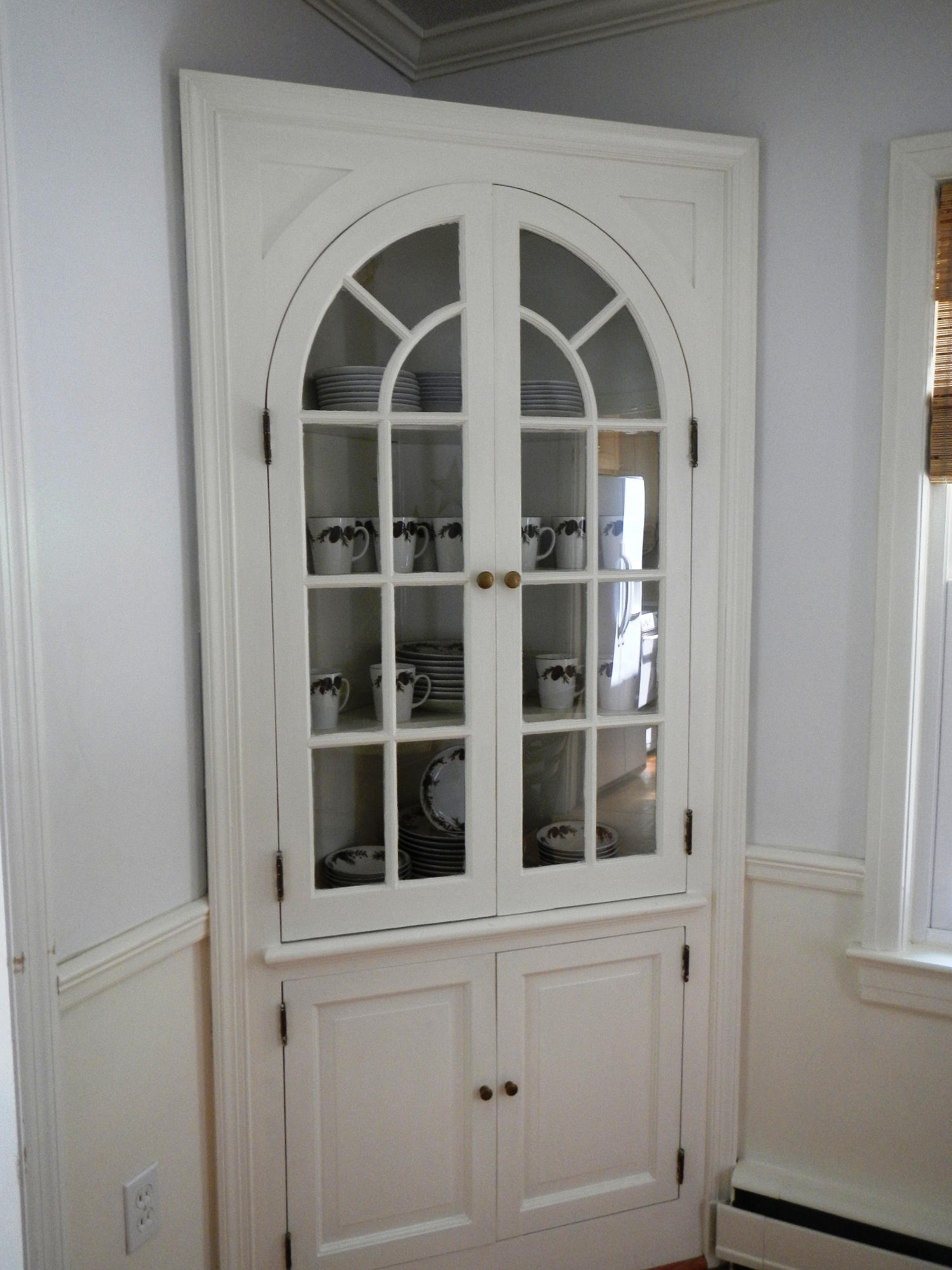 2502 Sprucewood Road Southwest Roanoke, VA 24015 - Photo 16 of 32 Built-ins