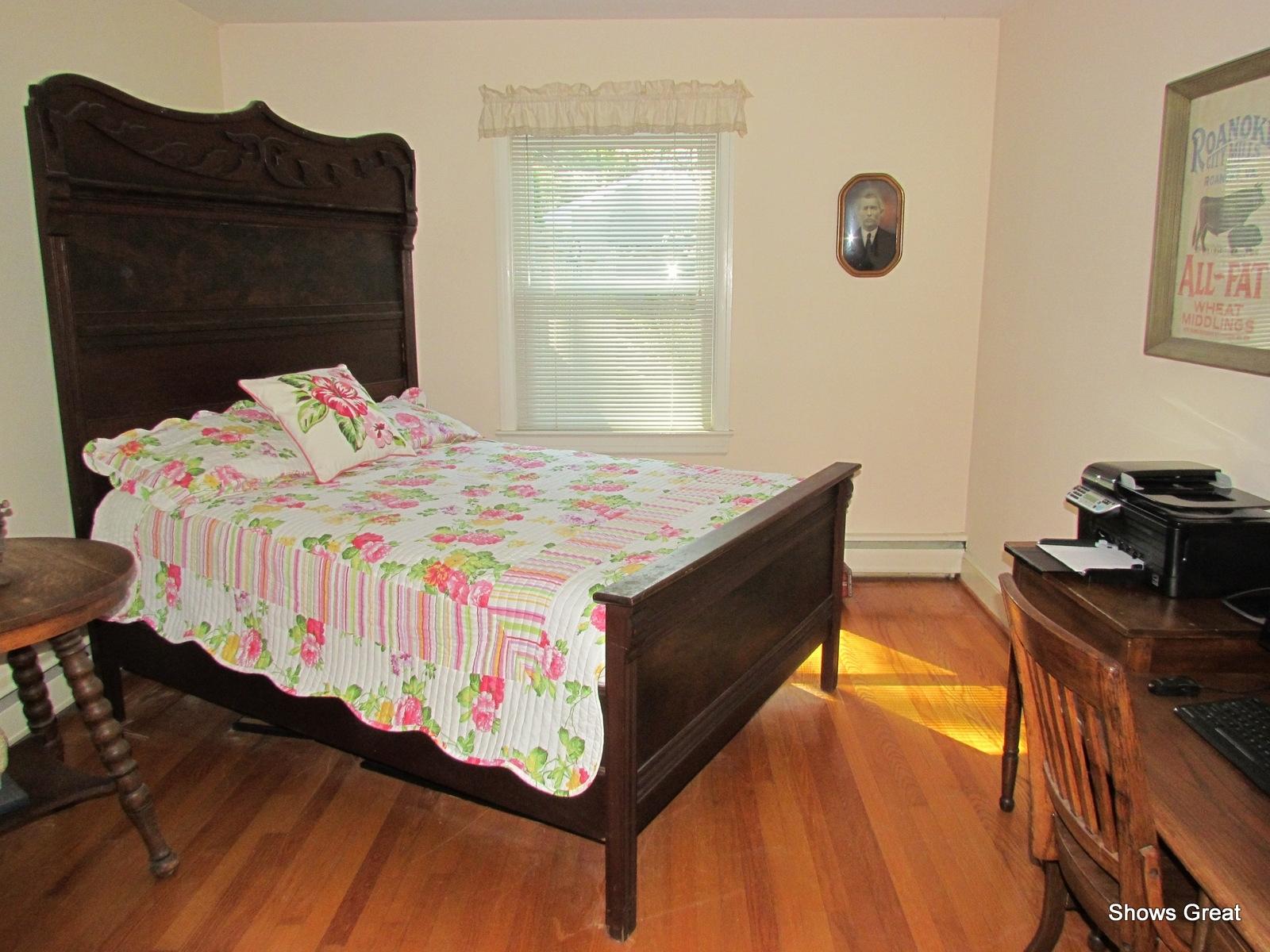 2502 Sprucewood Road Southwest Roanoke, VA 24015 - Photo 18 of 32 Bedroom 2
