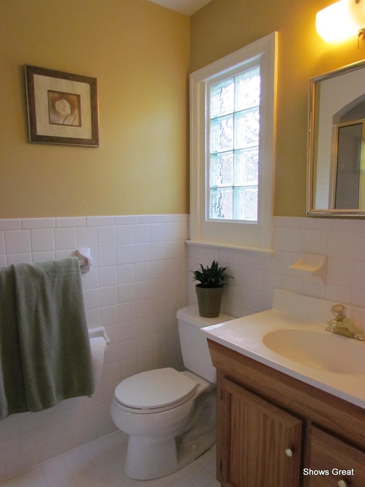2502 Sprucewood Road Southwest Roanoke, VA 24015 - Photo 25 of 32 Master Bathroom