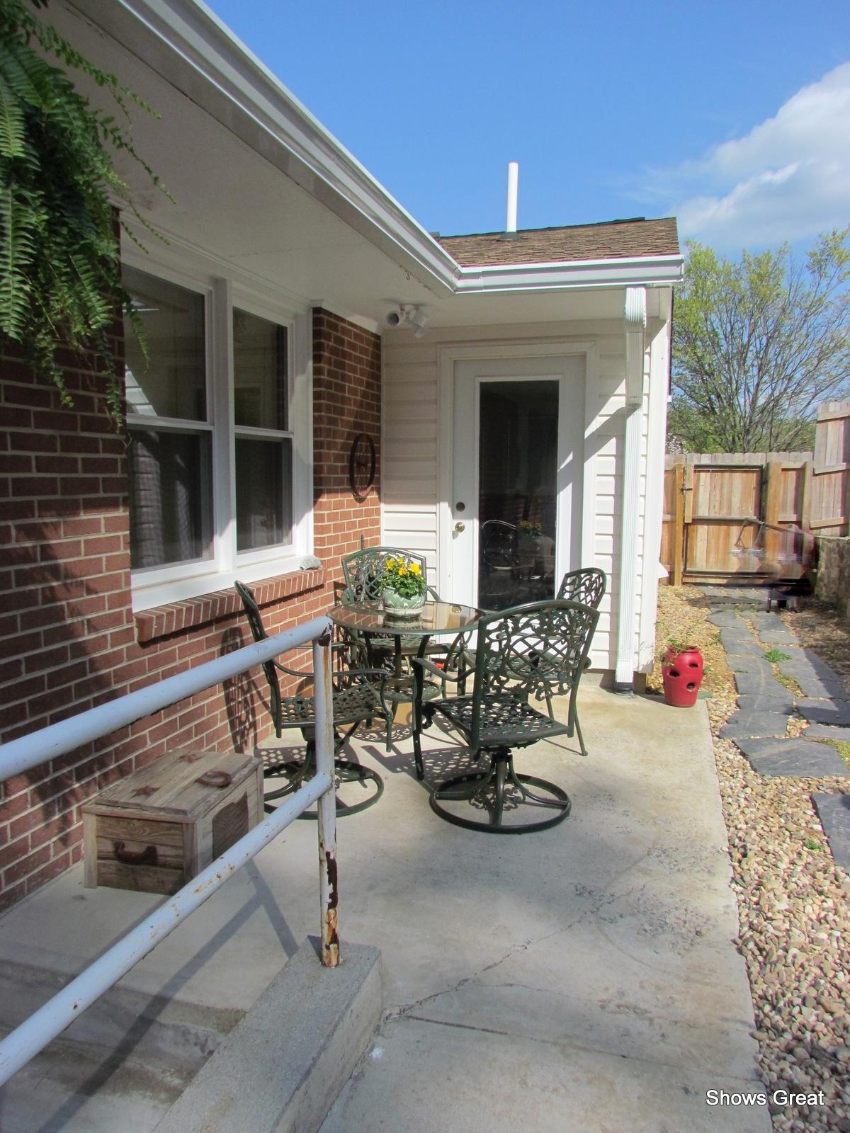 2502 Sprucewood Road Southwest Roanoke, VA 24015 - Photo 30 of 32 Patio