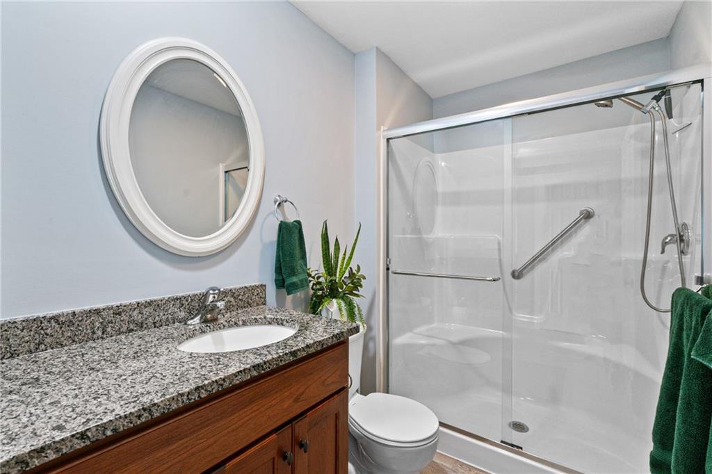 502 Stonecliff Lane Butler, PA 16001 - Photo 20 of 33 Main level hall full bath