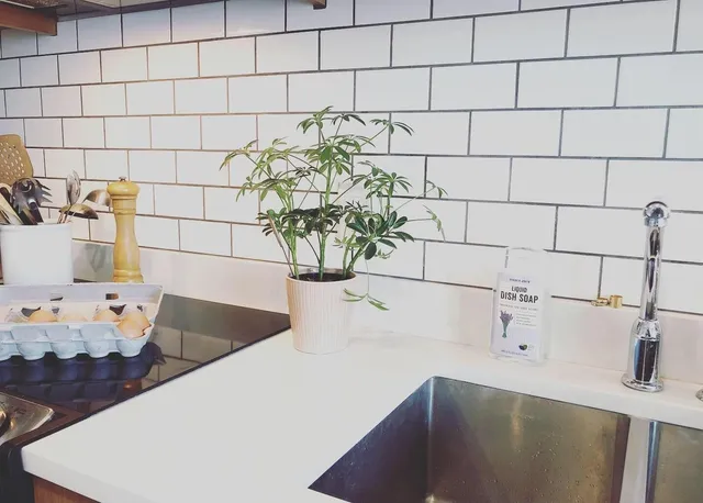 a close view of sink