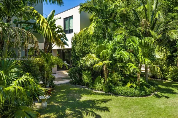 $5,500,000 | 7851 Southwest 48th Place, Miami, FL 33143
