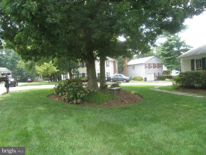 10000 Marshall Pond Road Burke, VA 22015 - Photo 2 of 30 Exterior (General)