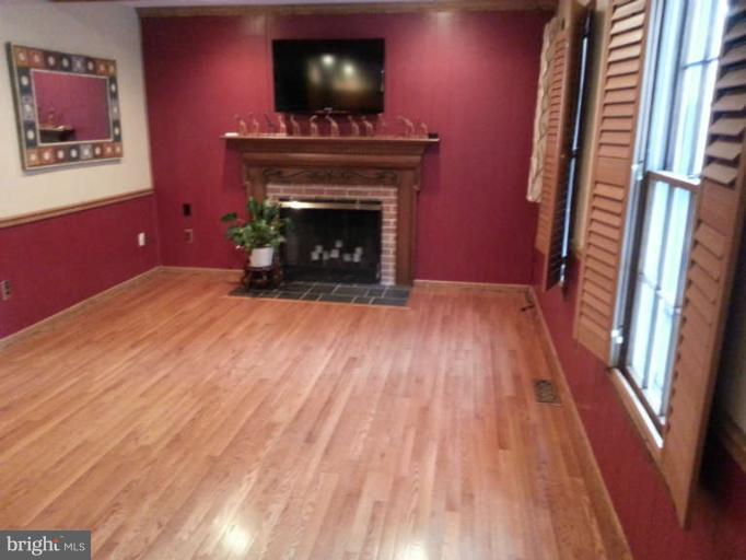 10000 Marshall Pond Road Burke, VA 22015 - Photo 9 of 30 Family Room