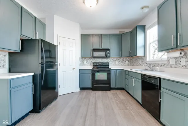 $400,000 | 11800 Sand Creek Boulevard, Fishers, IN 46037