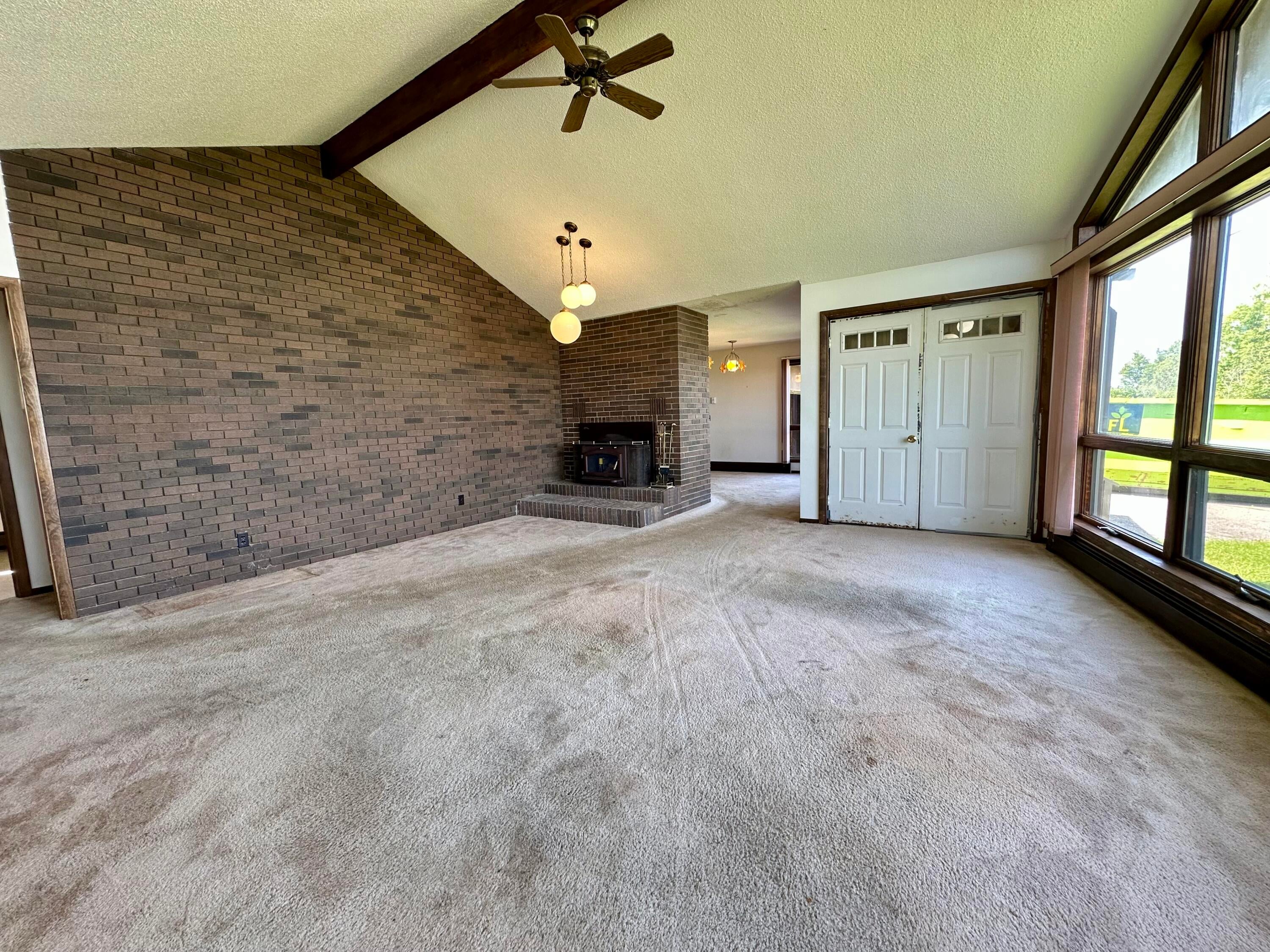 14515 Stoney Pointe Road Cheboygan, MI 49721 - Photo 10 of 25 Living Room