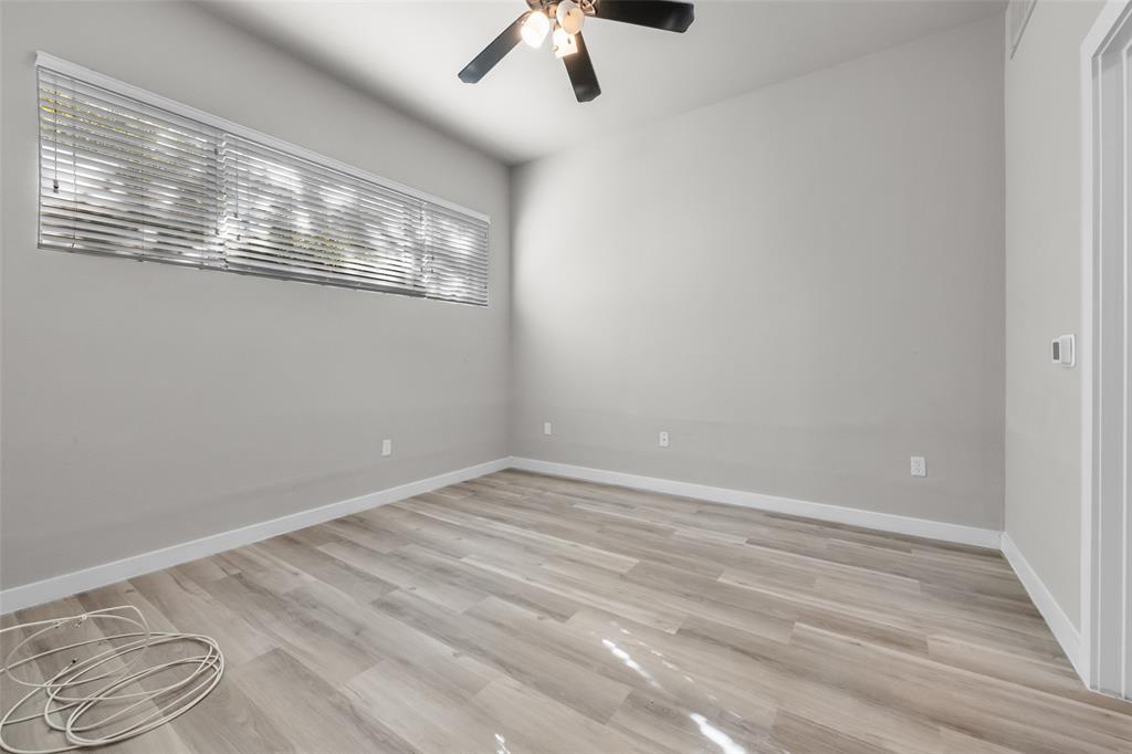 6927 Sumner Street The Colony, TX 75056 - Photo 13 of 24