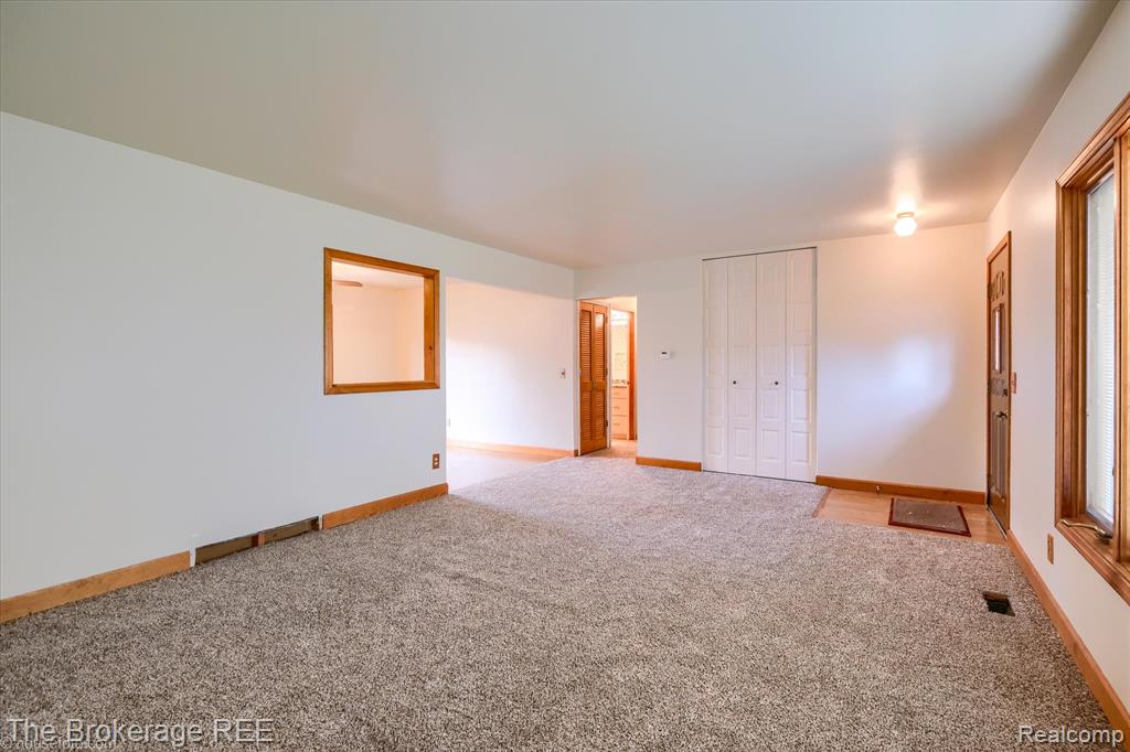 418 Windmill Point Drive Flushing, MI 48433 - Photo 16 of 28