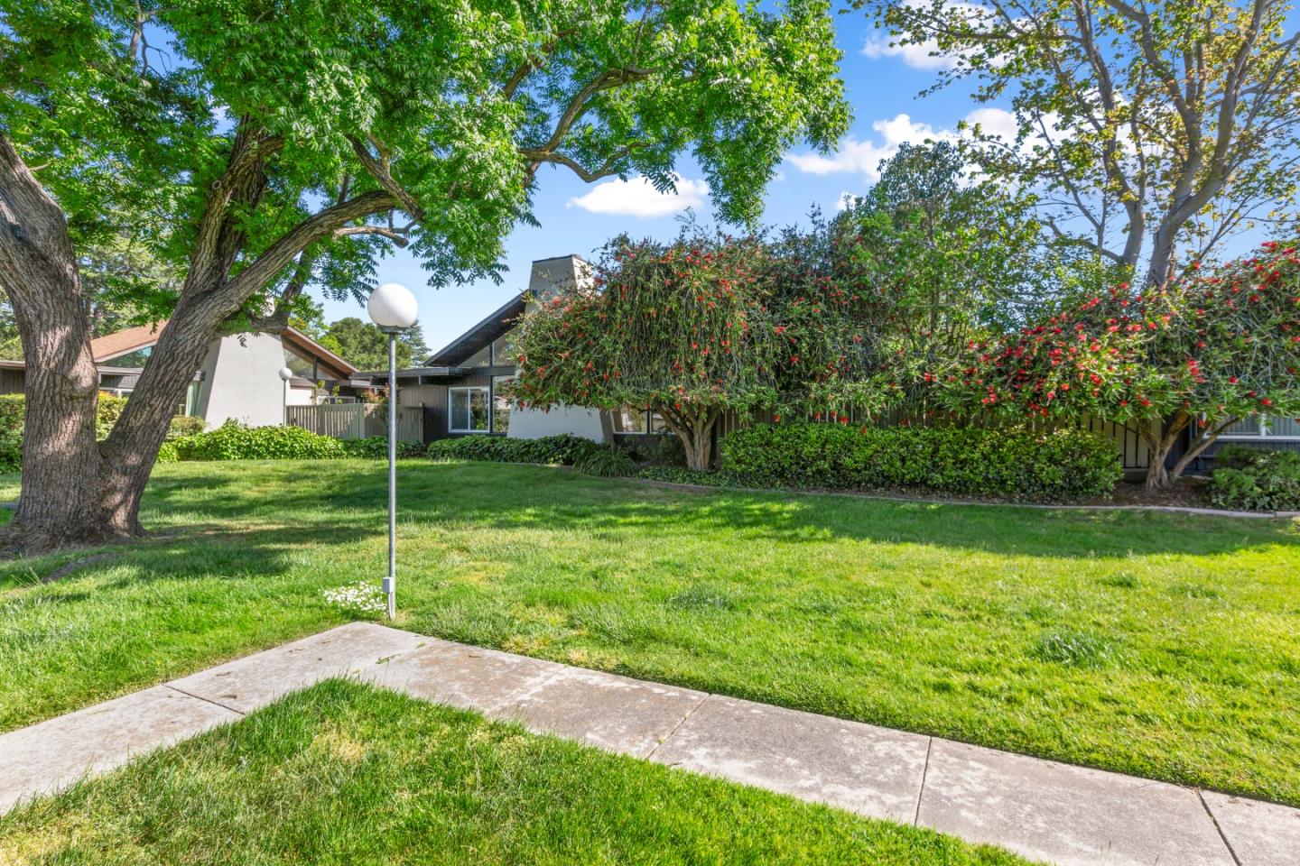 8 Cassandra Way Mountain View, CA 94043 - Photo 32 of 35 a view of a backyard with a garden