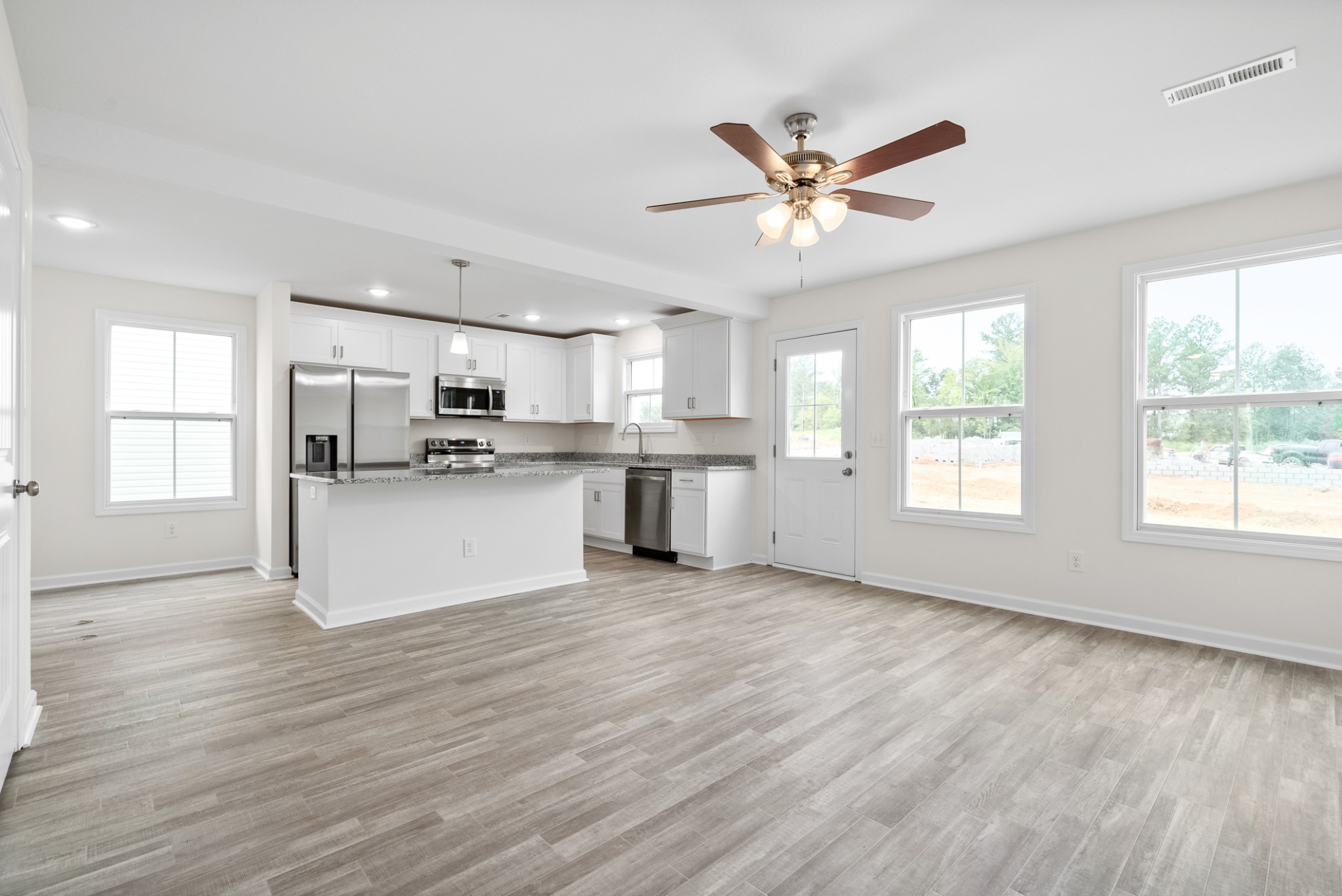 160 Quarry Rdg Road Clarksville, TN 37043 - Photo 7 of 33 Gallery Image 7