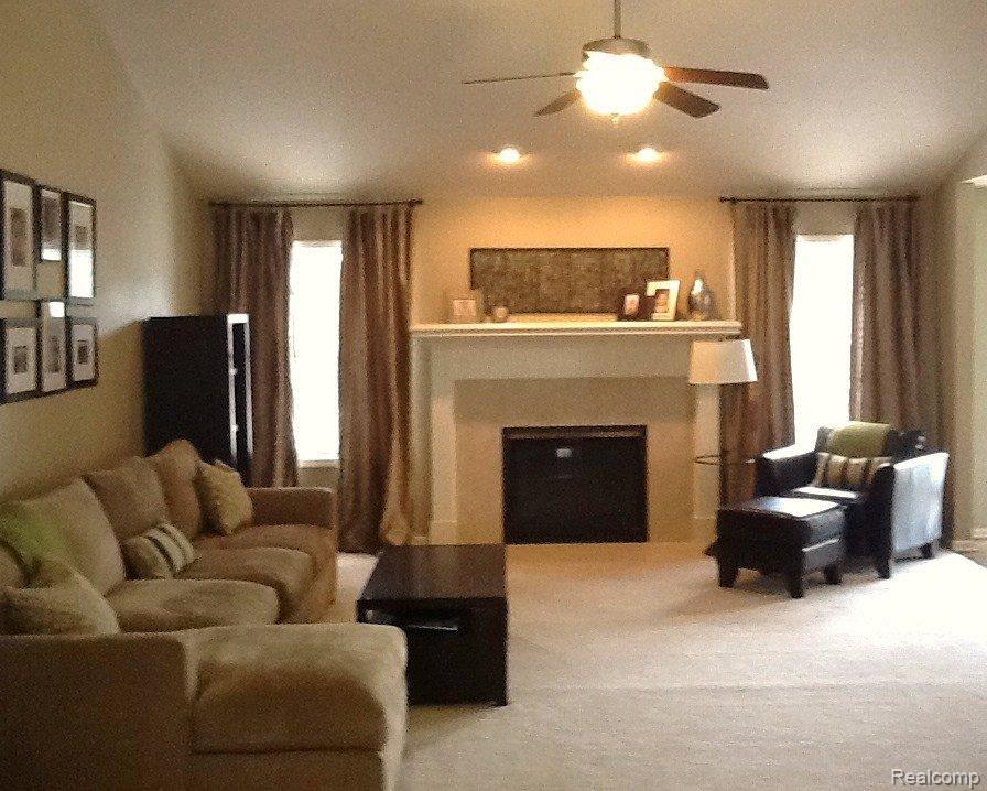 28140 Cotton Road New Baltimore, MI 48047 - Photo 6 of 15 008.JPG