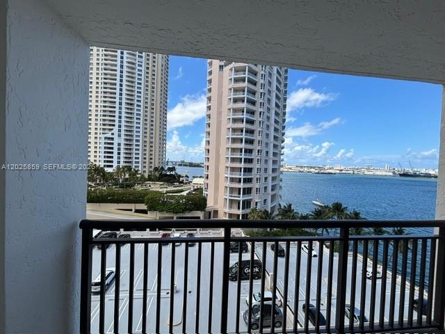 540 Brickell Key Drive, Unit 1024 Miami, FL 33131 - Photo 27 of 28 a view of a balcony with city view