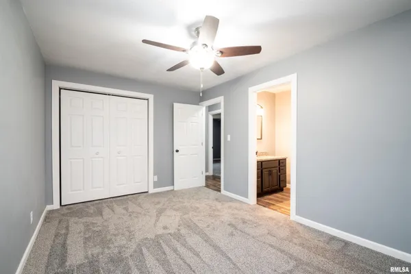 $229,900 | 203 Eaton Avenue, Bartonville, IL 61607