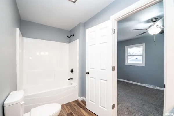 $229,900 | 203 Eaton Avenue, Bartonville, IL 61607