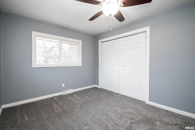 $250,000 | 203 Eaton Avenue, Bartonville, IL 61607