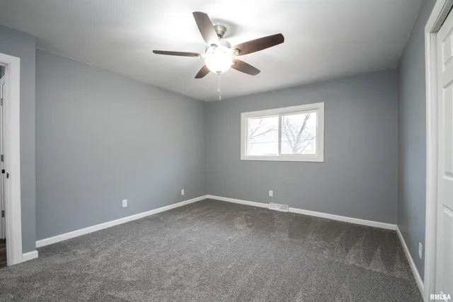 $250,000 | 203 Eaton Avenue, Bartonville, IL 61607