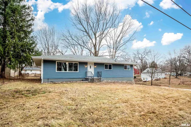 $250,000 | 203 Eaton Avenue, Bartonville, IL 61607