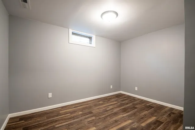 $250,000 | 203 Eaton Avenue, Bartonville, IL 61607