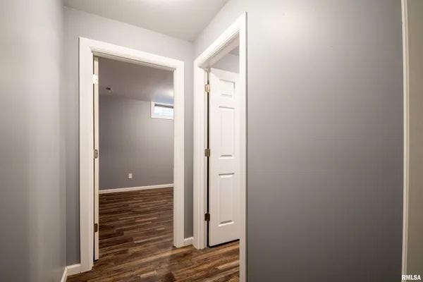 $229,900 | 203 Eaton Avenue, Bartonville, IL 61607