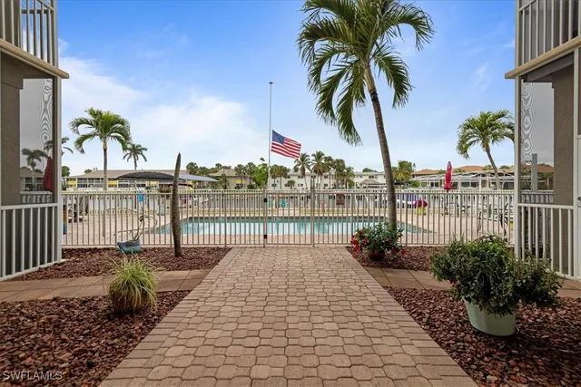 $519,900 | 4610 Southeast 5th Place, Unit 201, Cape Coral, FL 33904