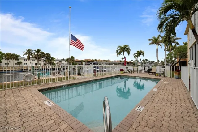 $519,900 | 4610 Southeast 5th Place, Unit 201, Cape Coral, FL 33904