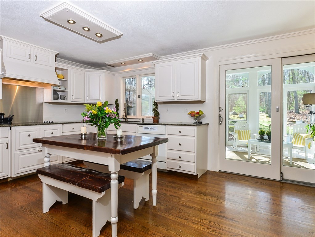 28 Cook Road Cumberland, RI 02864 - Photo 11 of 38