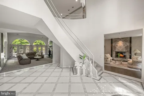 $1,750,000 | 46 Sleepy Hollow Drive, Newtown Square, PA 19073