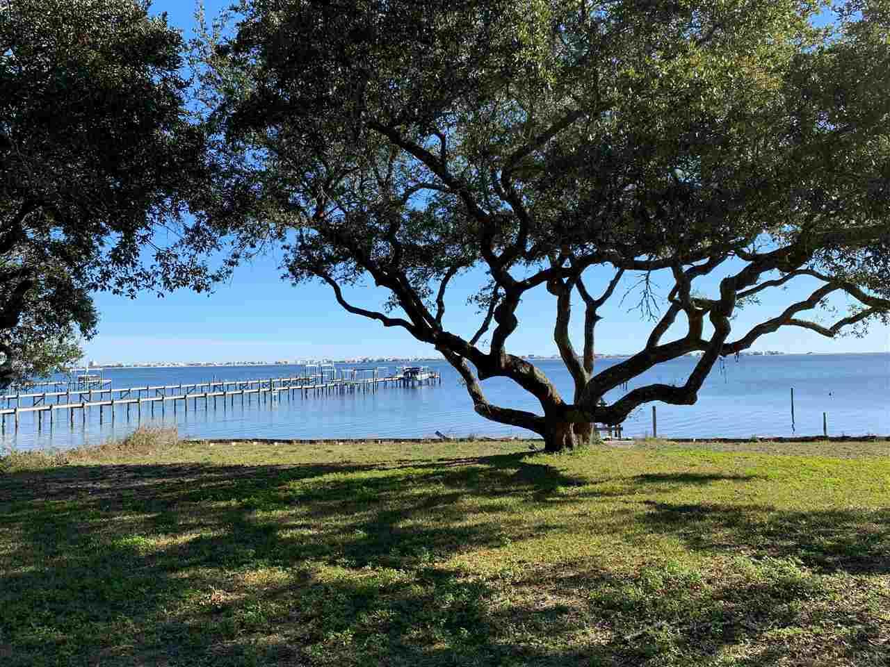1700 Joybrook Road Navarre, FL 32566 - Photo 2 of 17 Gallery Image 2