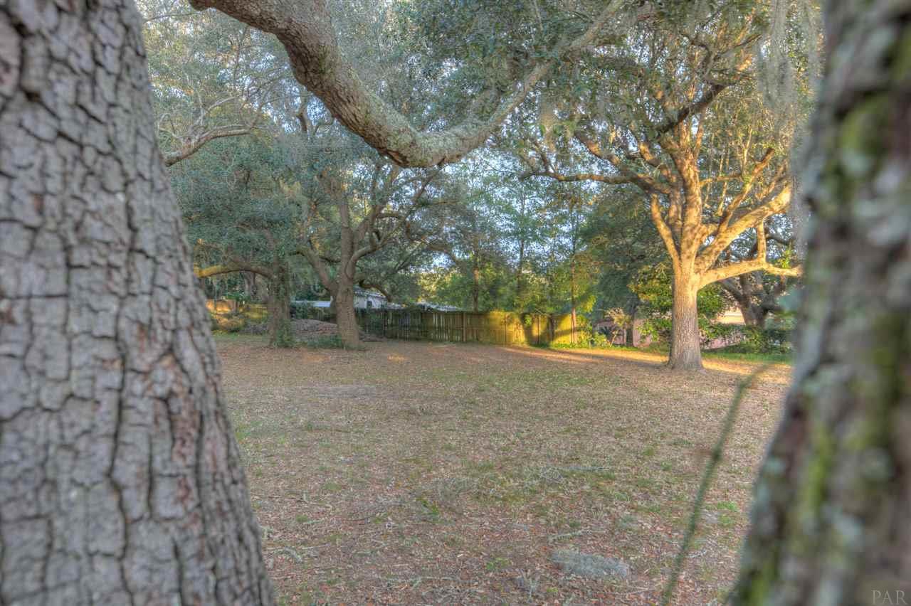 1700 Joybrook Road Navarre, FL 32566 - Photo 9 of 17 Gallery Image 9