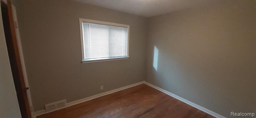 18070 Prosper Avenue Eastpointe, MI 48021 - Photo 8 of 19