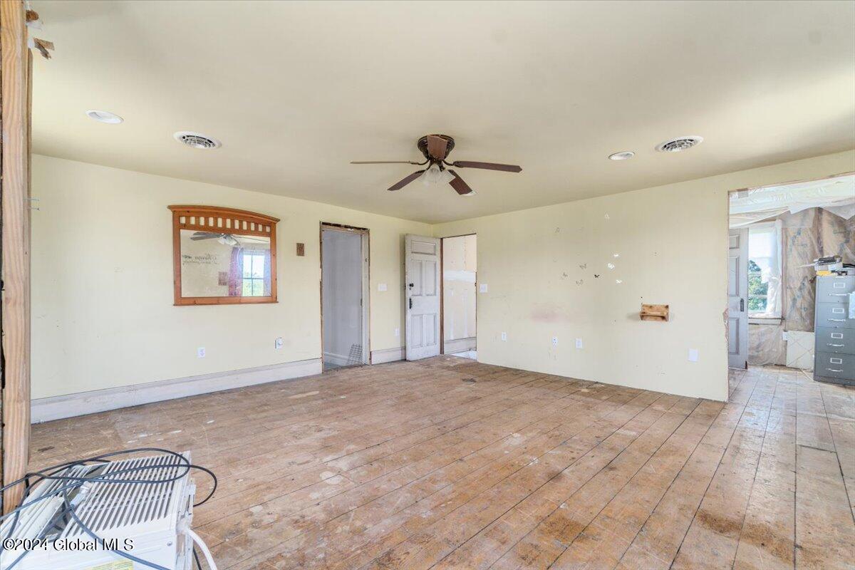 44 Blizzard Road Stillwater, NY 12170 - Photo 16 of 49 52-DSC05544