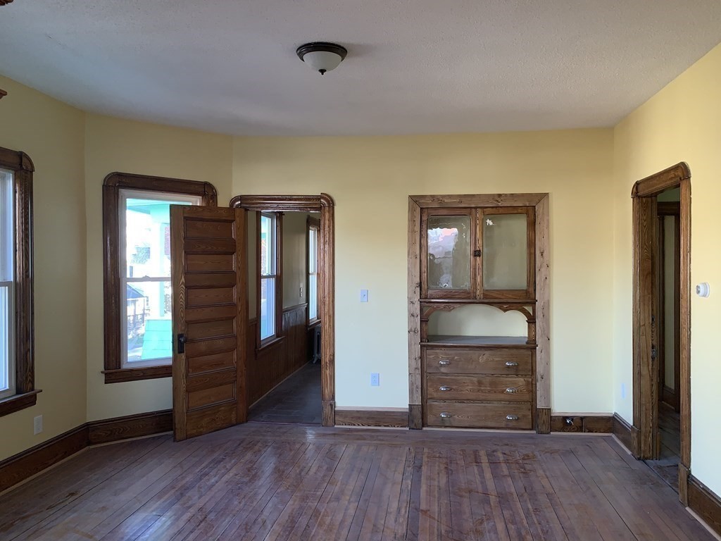 243-245 Wilbraham Road Springfield, MA 01109 - Photo 5 of 11 Gallery Image 5