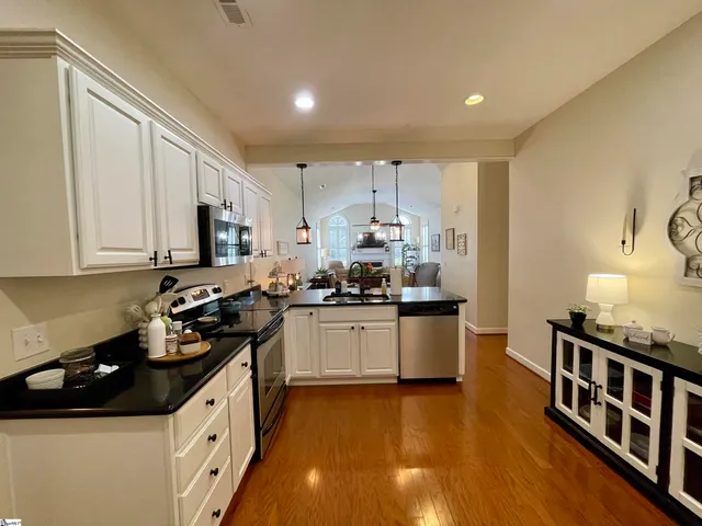 $345,900 | 81 Fudora Circle, Simpsonville, SC 29681