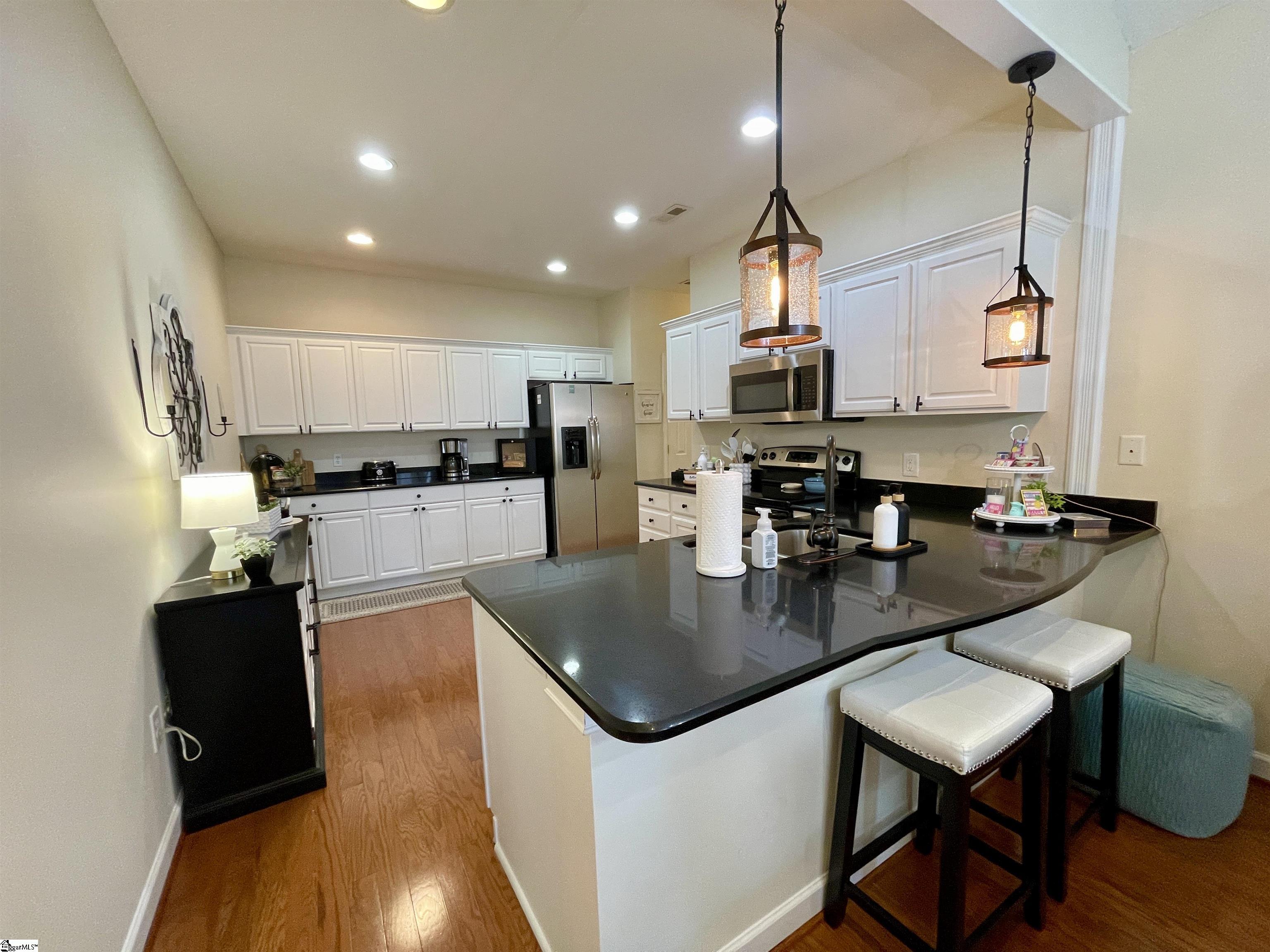 81 Fudora Circle Simpsonville, SC 29681 - Photo 5 of 34
