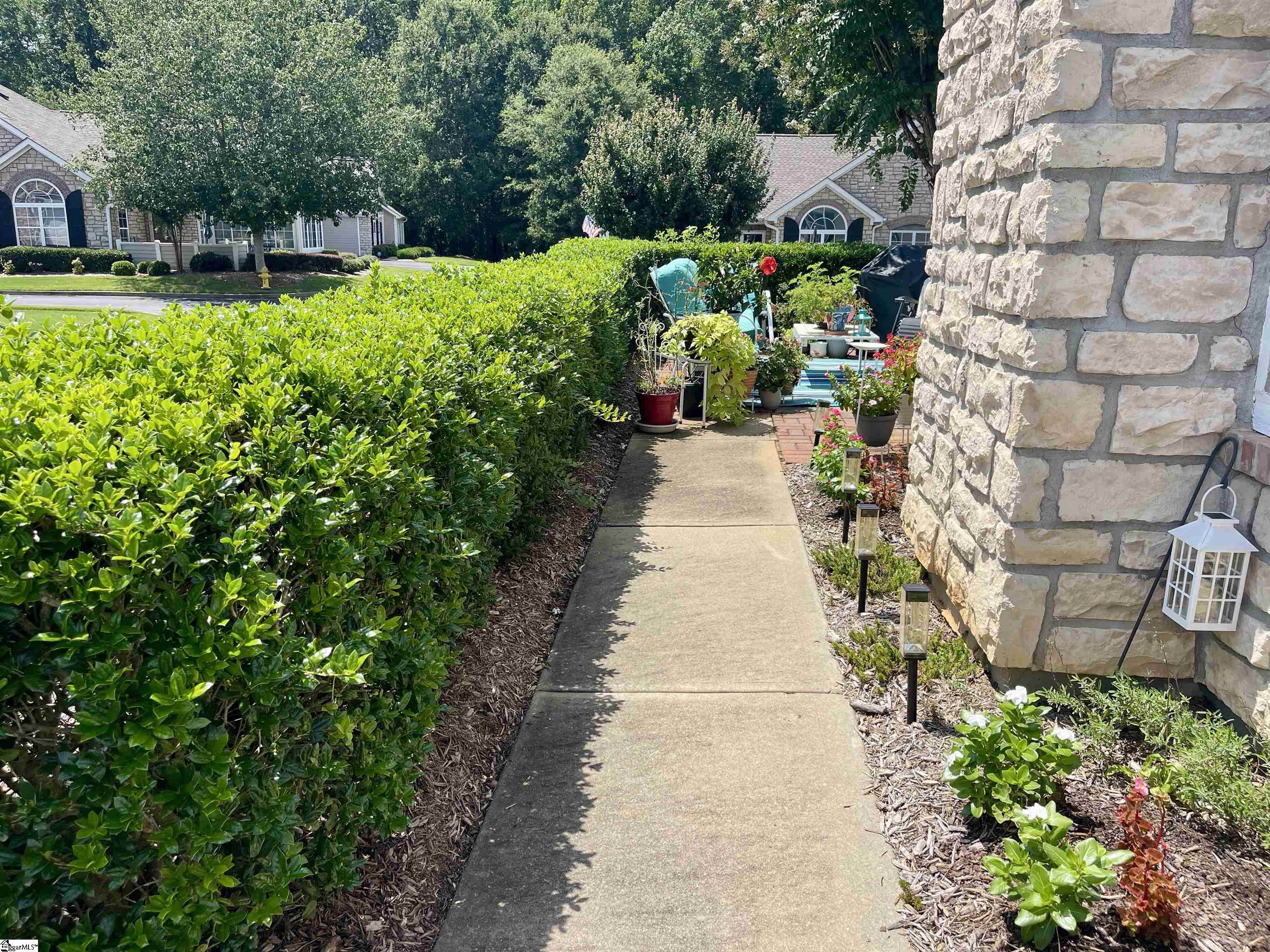 81 Fudora Circle Simpsonville, SC 29681 - Photo 5 of 34