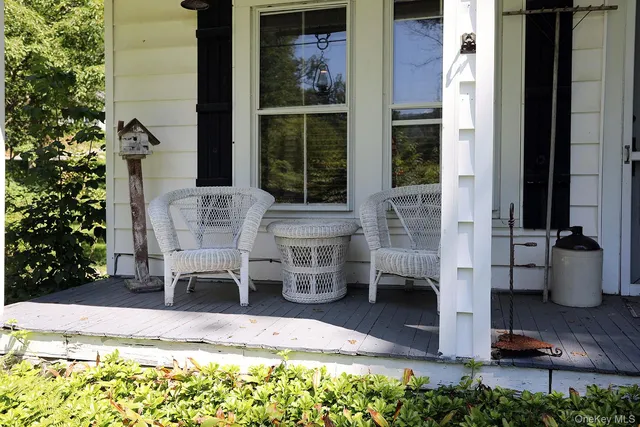 a view of a back yard of the house