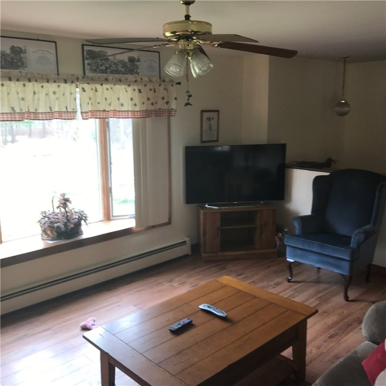 1289 Reynolds Road Glocester, RI 02814 - Photo 4 of 14