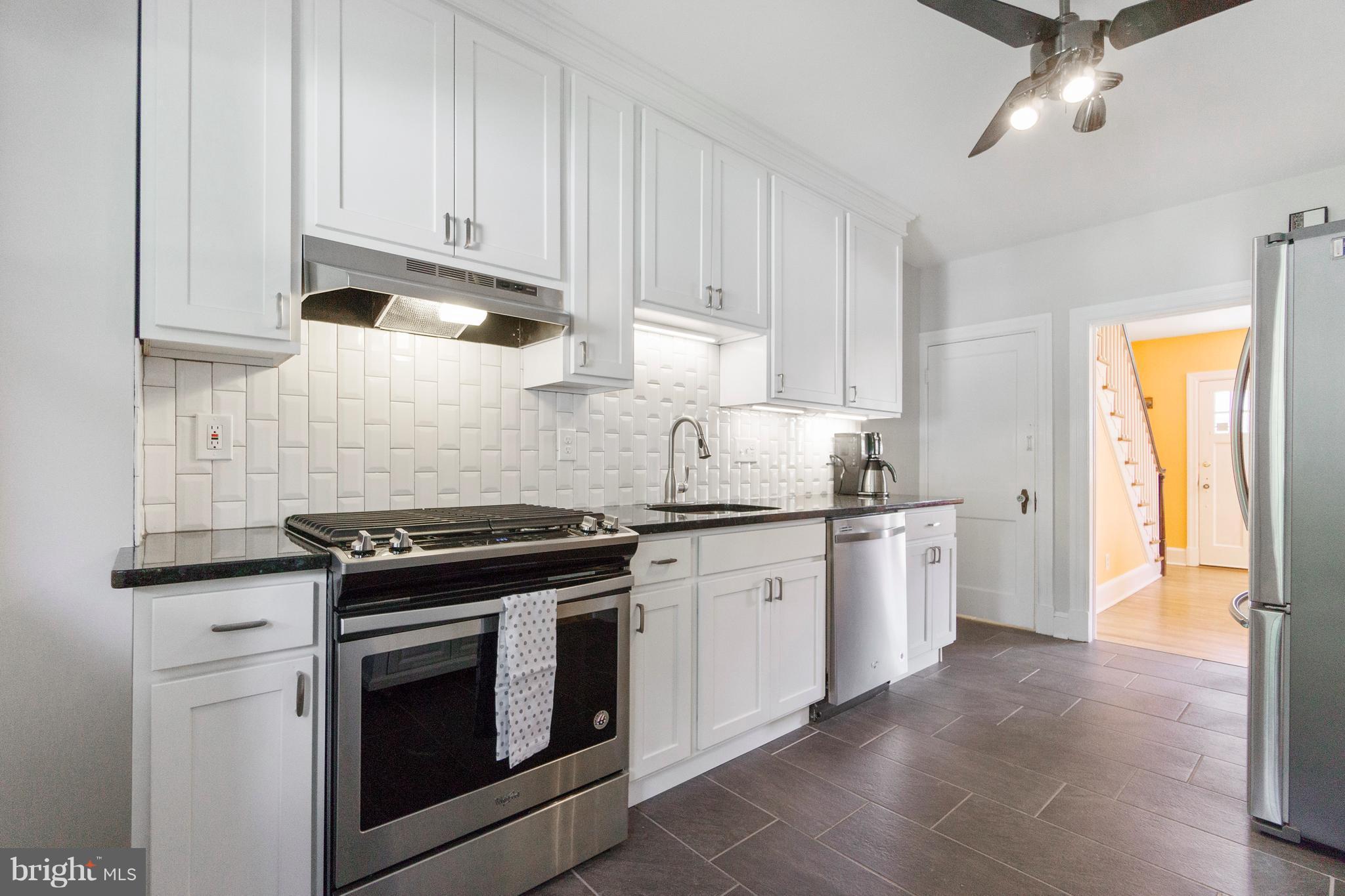 1019 Elm Ridge Avenue Baltimore, MD 21229 - Photo 27 of 30 Kitchen