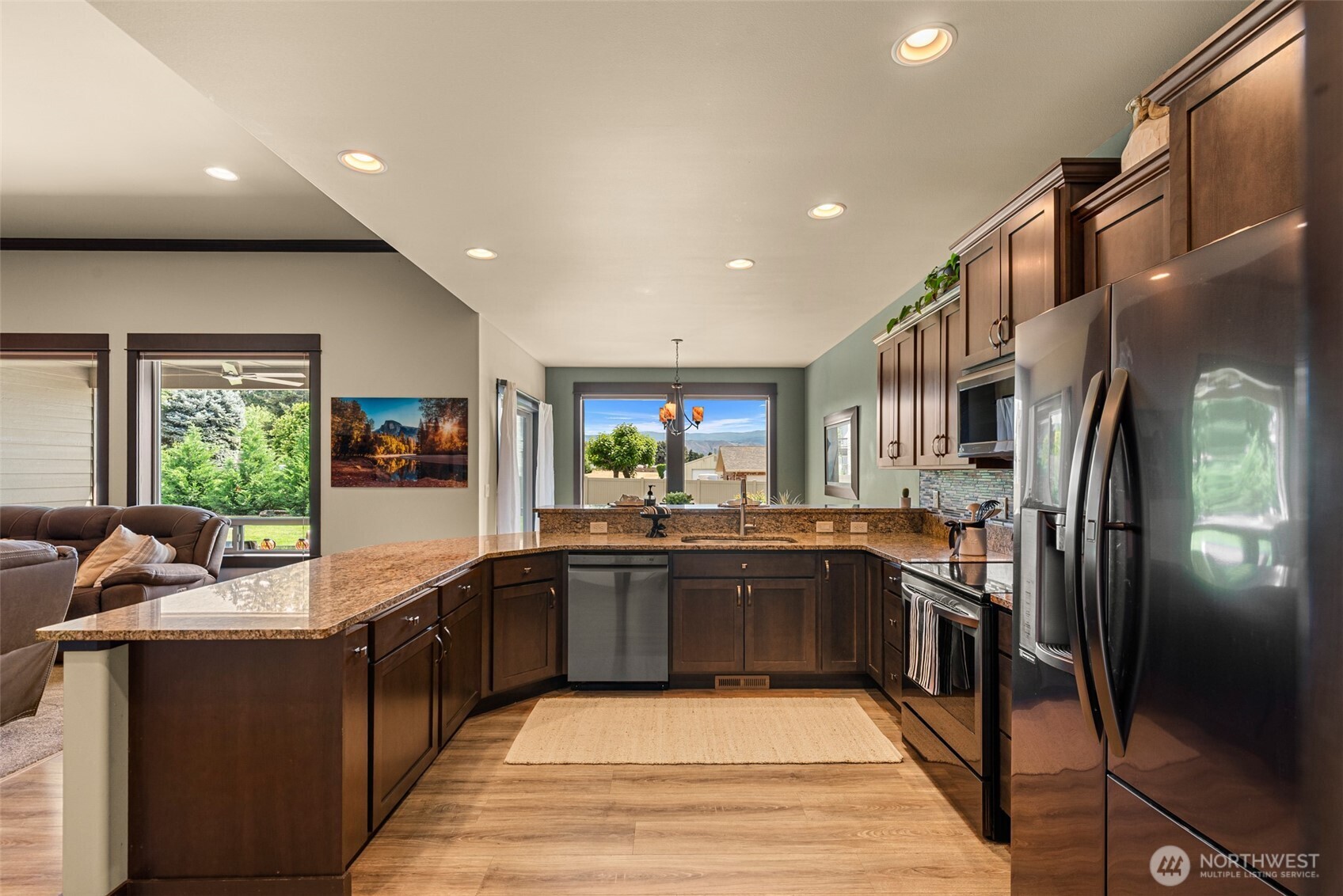 2777 Northwest Arlenes East Wenatchee, WA 98802 - Photo 13 of 40