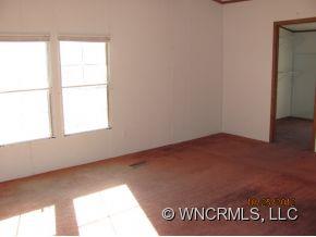 6157 Panther Creek Road Clyde, NC 28721 - Photo 5 of 11 Gallery Image 5