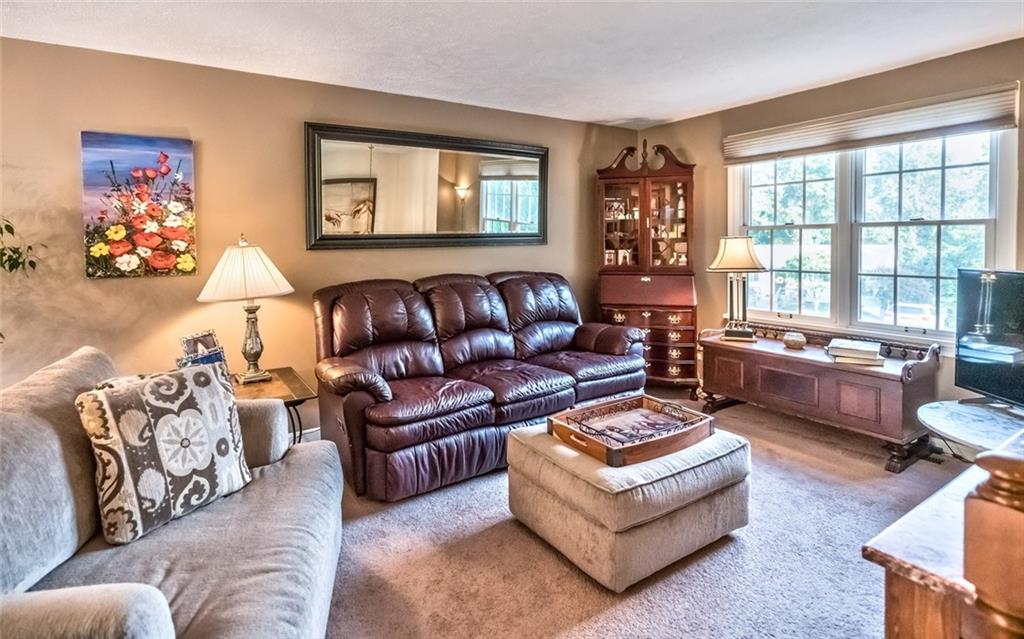 335 Partridge Run Road Gibsonia, PA 15044 - Photo 5 of 25 Gallery Image 5