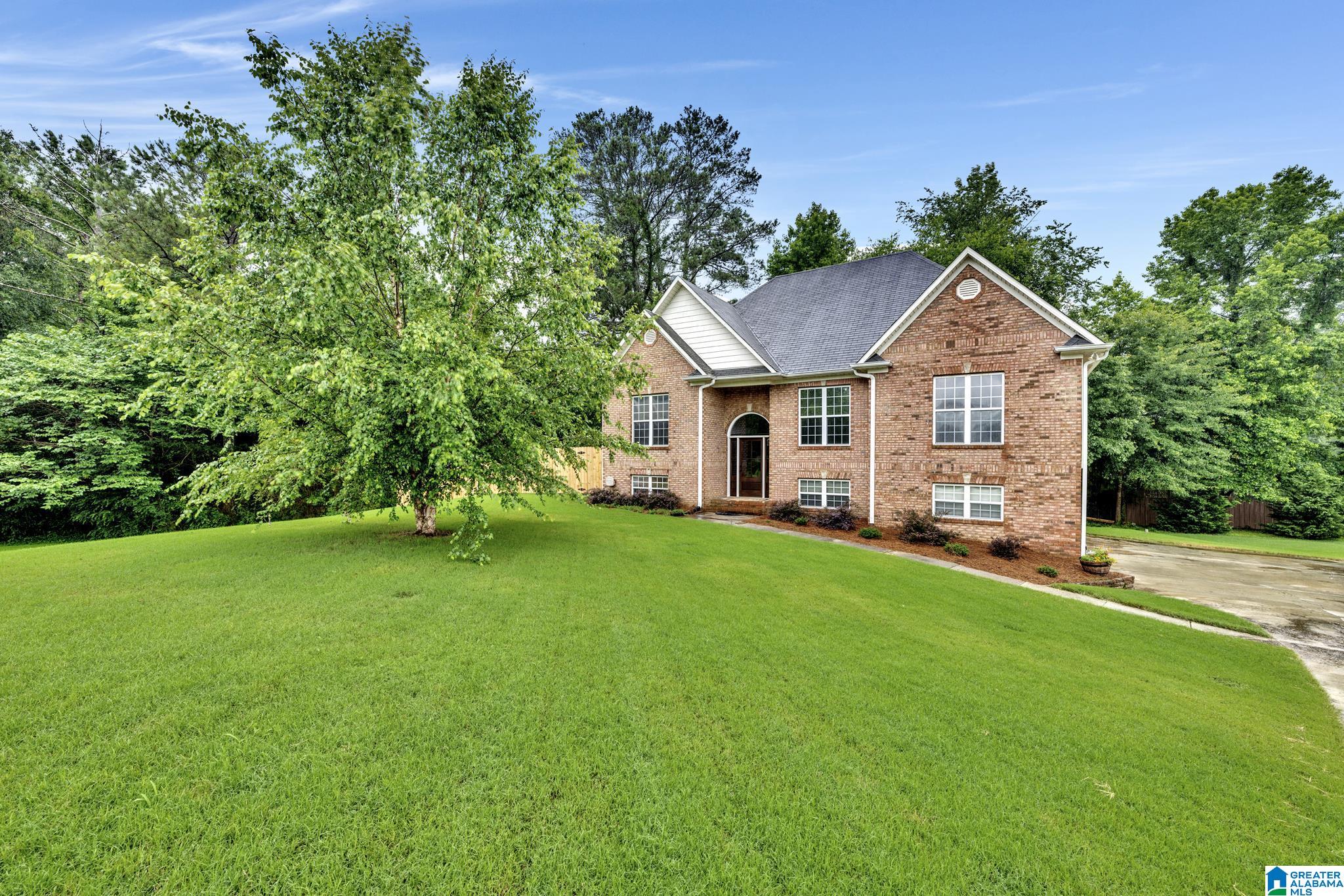 720 Ridgefield Circle Odenville, AL 35120 - Photo 33 of 38