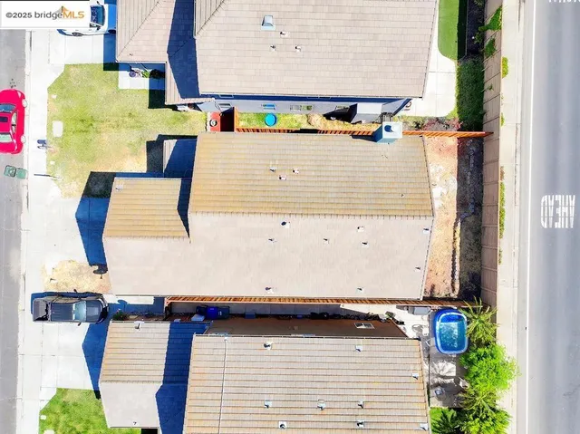 $560,000 | 10500 Creekside Circle, Oakland, CA 94603