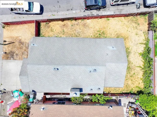 $560,000 | 10500 Creekside Circle, Oakland, CA 94603