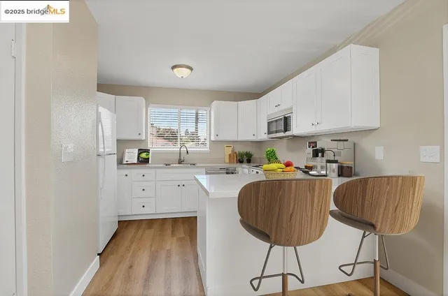 $560,000 | 10500 Creekside Circle, Oakland, CA 94603