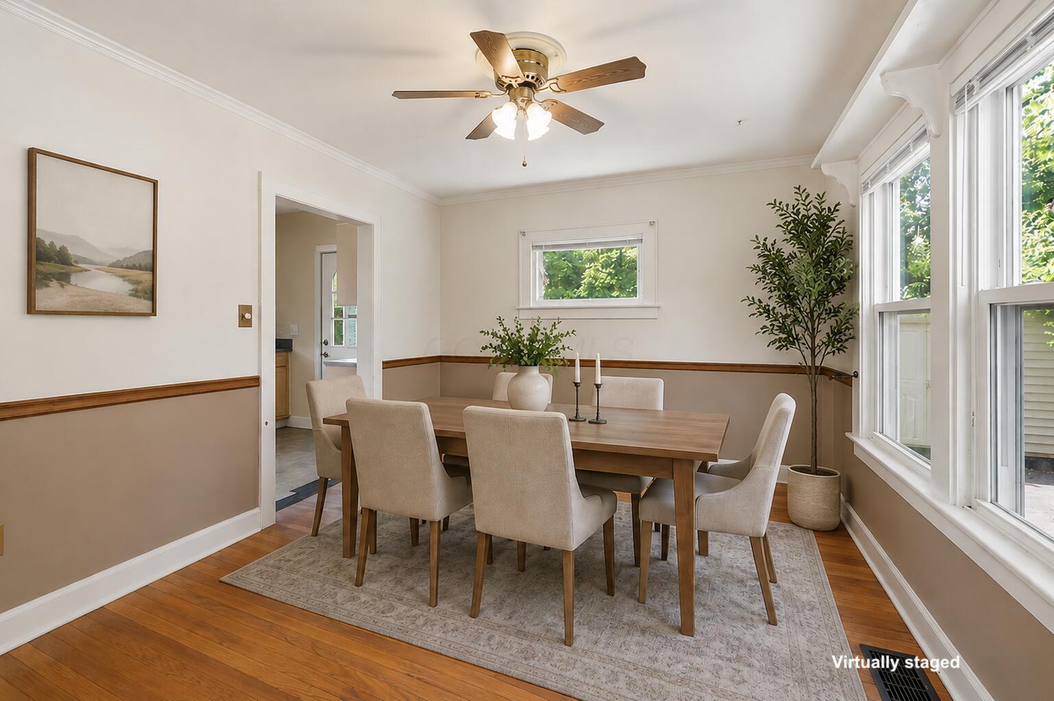 2201 Ferris Road Columbus, OH 43224 - Photo 3 of 25 Dining Room