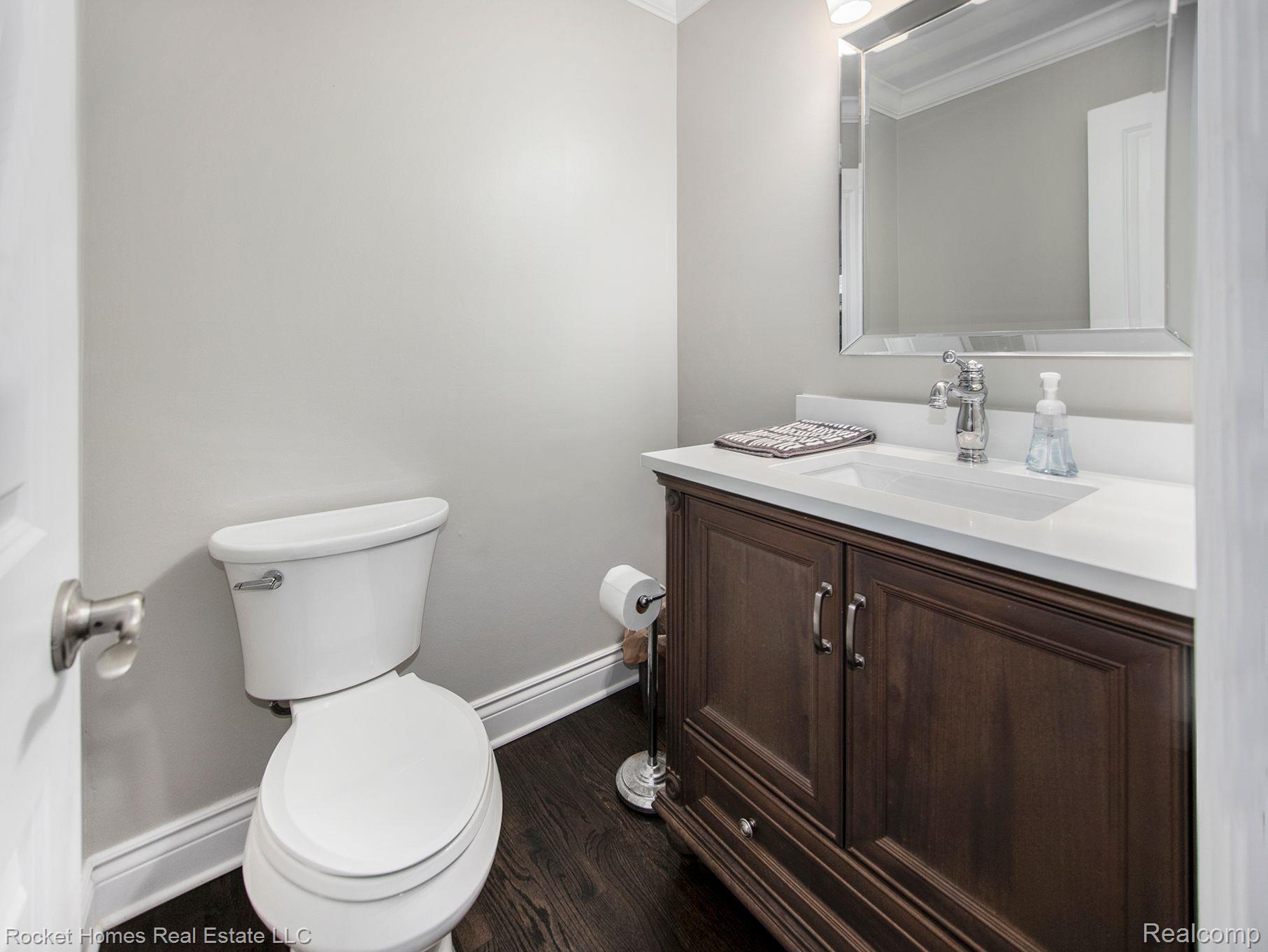 1282 Greenleaf Drive Rochester, MI 48309 - Photo 16 of 30 Gallery Image 16