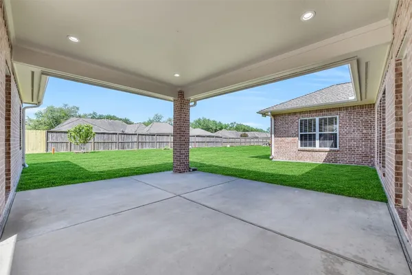 $355,000 | 4218 Castle Drive, Santa Fe, TX 77510